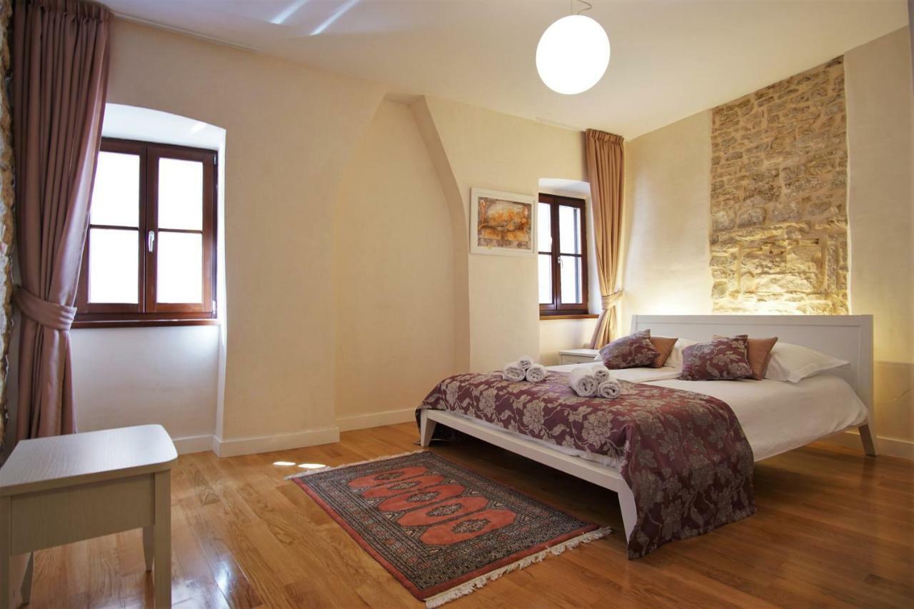 Villa Castel Bale Exterior photo